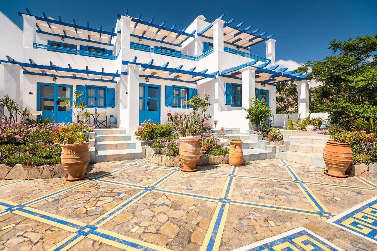 Livadia Beach Suite Exterior photo